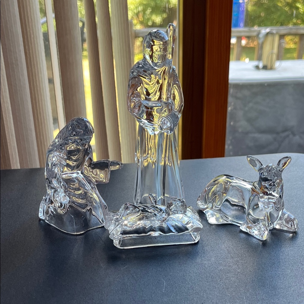 Crystal Nativity Scene Figurines